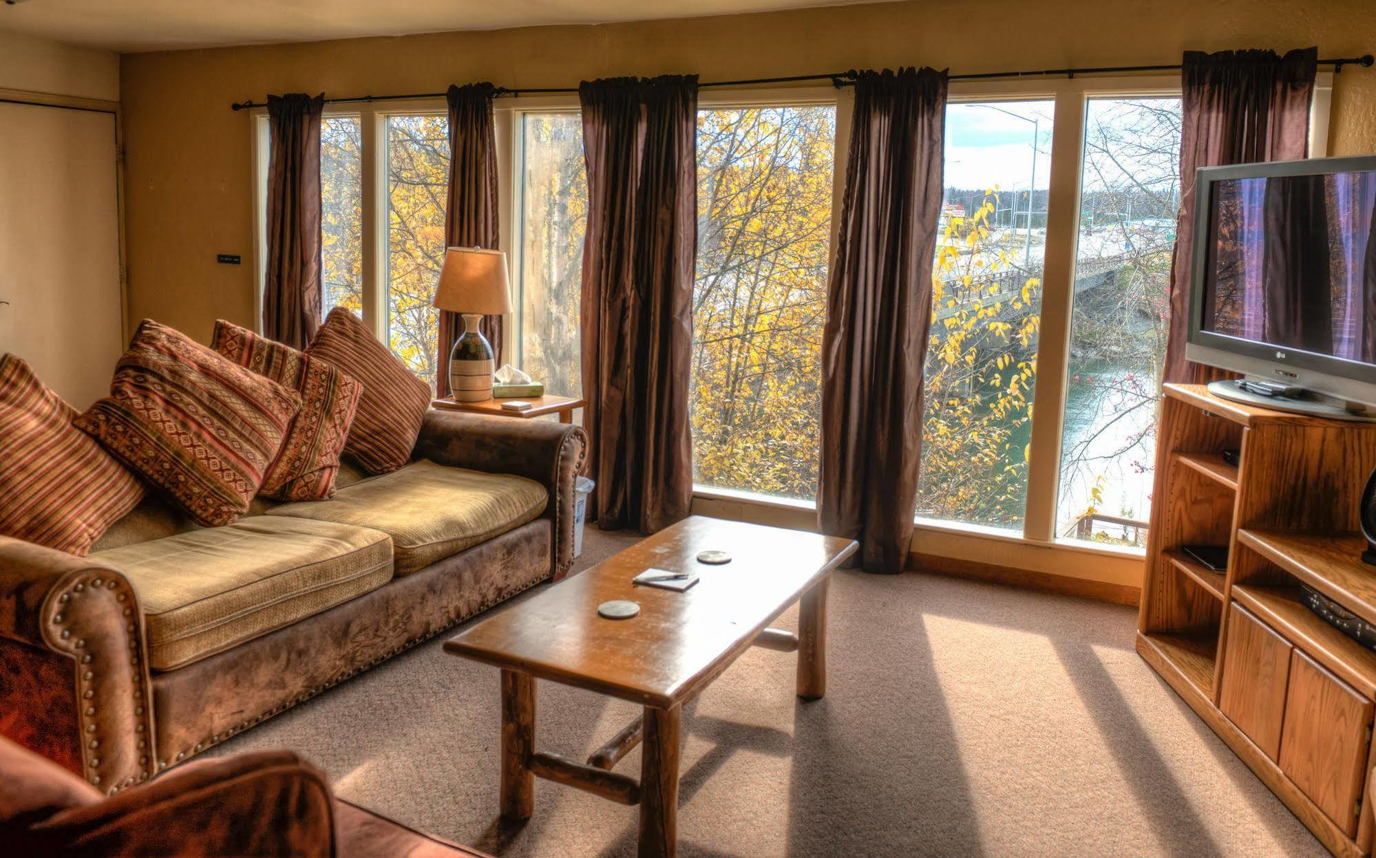 Kenai River Lodge Солдотна Екстериор снимка